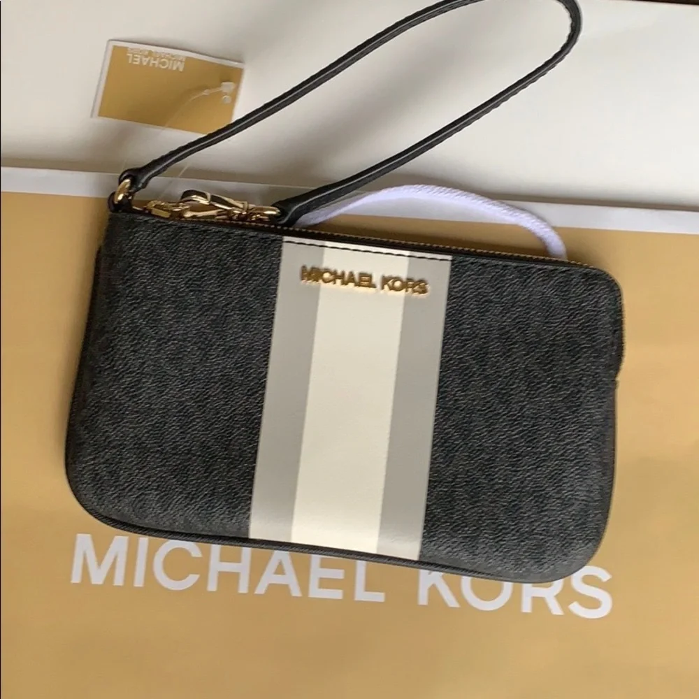 Michael Kors Jet Set Travel Lg Top Zip Wristlet